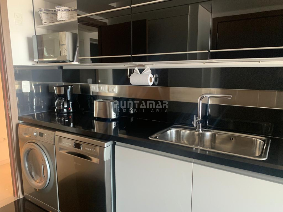 Apartamento ID.212207 - DEPARTAMENTO DE 3 DORMITORIOS EN LA BRAVA EN EDIFICIO DE CATEGORIA