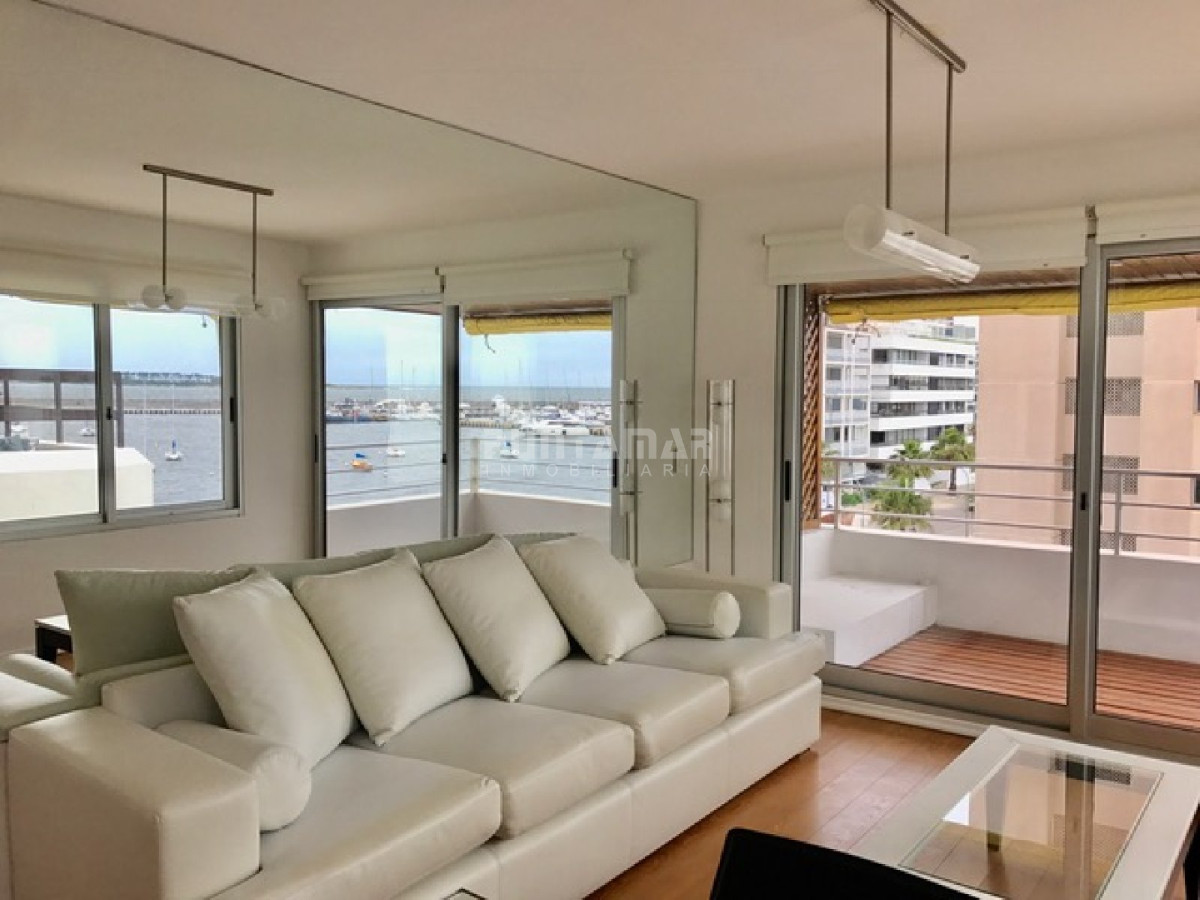 Apartamento ID.1351 - Reciclado en venta, vista al puerto