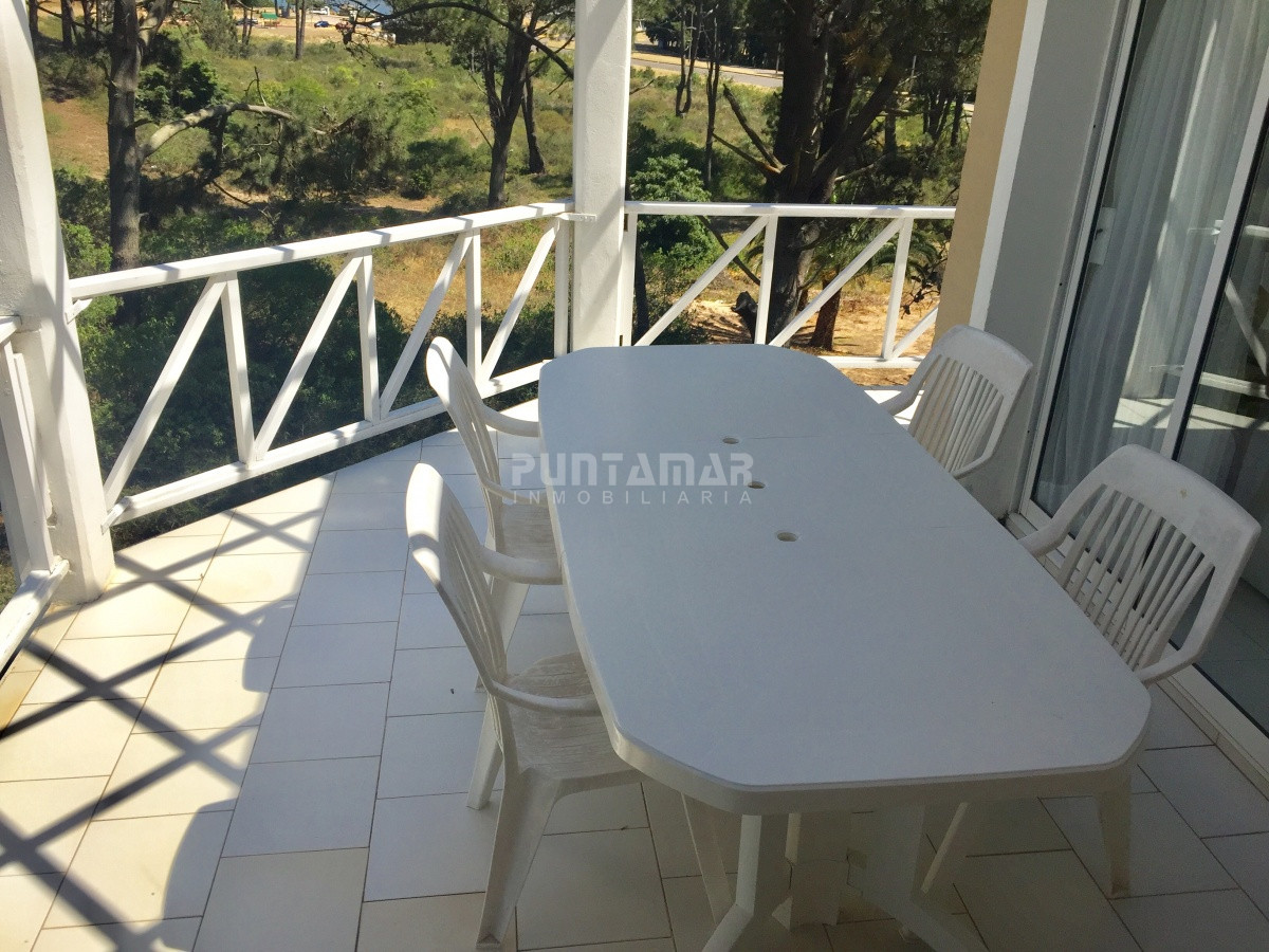 Apartamento ID.12011 - APARTAMENTO DE 3 DORMITORIOS EN RINCON DEL INDIO FRENTE AL MAR