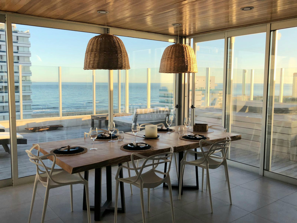 Apartamento ID.213634 - EXCLUSIVO DEPARTAMENTO DE 2 DORMITORIOS CON TERRAZA, PARRILLERO Y JACUZZI PROPIOS