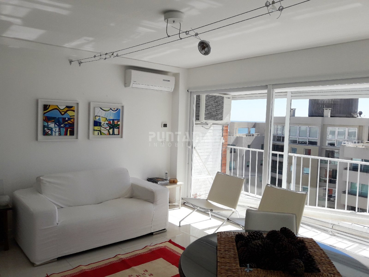 Apartamento ID.211651 - DIVINO APARTAMENTO EN ZONA DE PENINSULA, TERRAZA CON UNA VISTA INCREIBLE Y MUY LUMINOSO, A PASOS DEL PUERTO Y PLAYA..!!!
