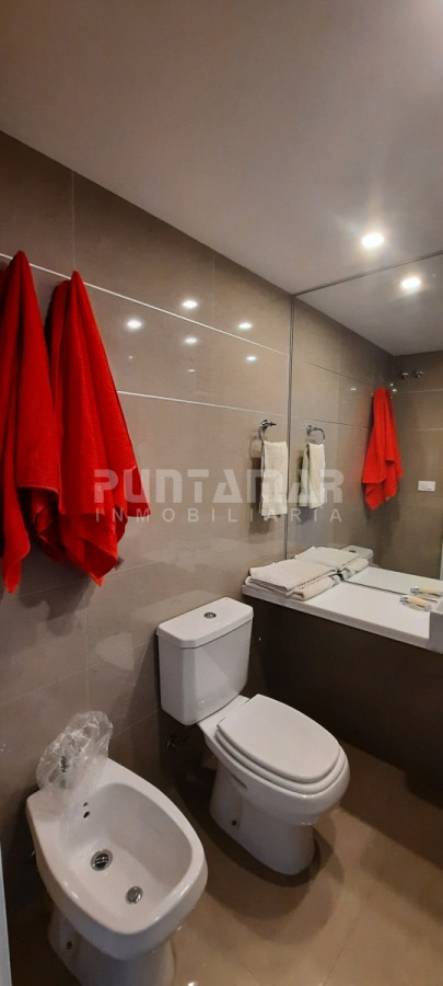 Apartamento ID.211972 - EXCELENTE APARTAMENTO EN EDIFICIO ALEXANDER BOULEVARD