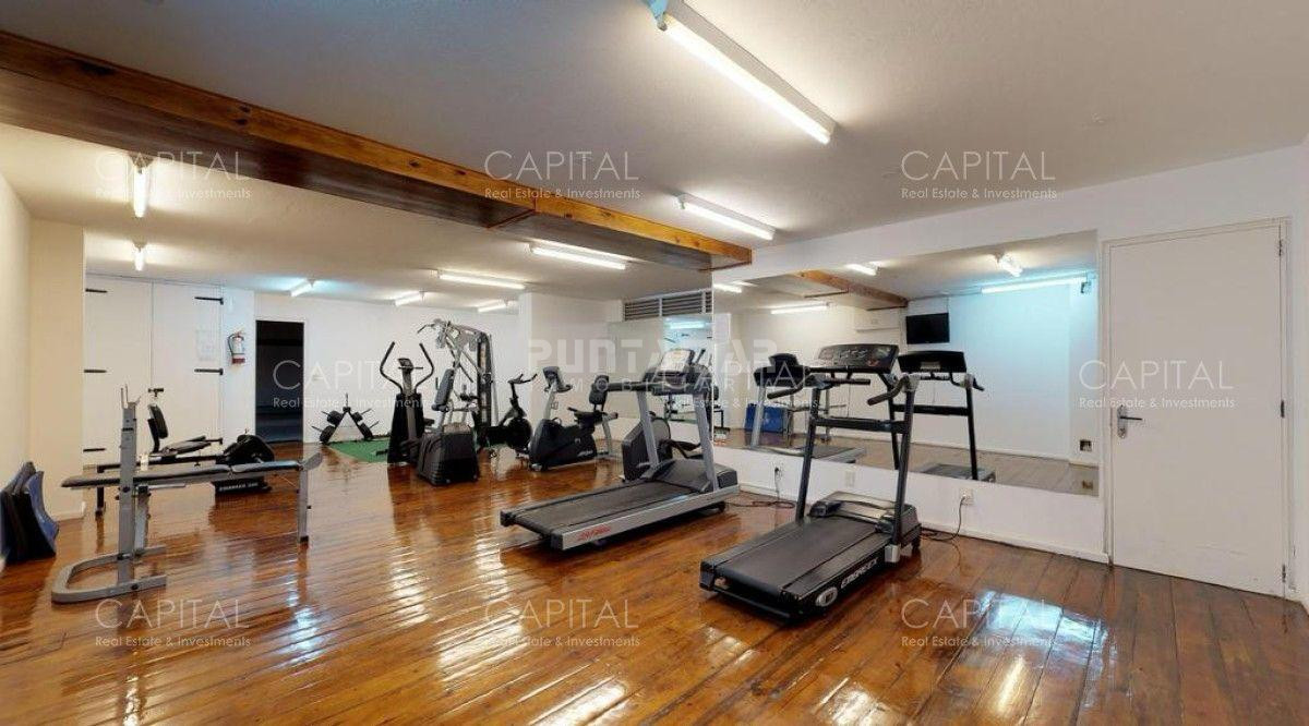 Apartamento ID.213501 - ALQUILER DEPARTAMENTO DE 2 DORMS - PISO 11 A PASOS DEL MAR - PLAYA MANSA