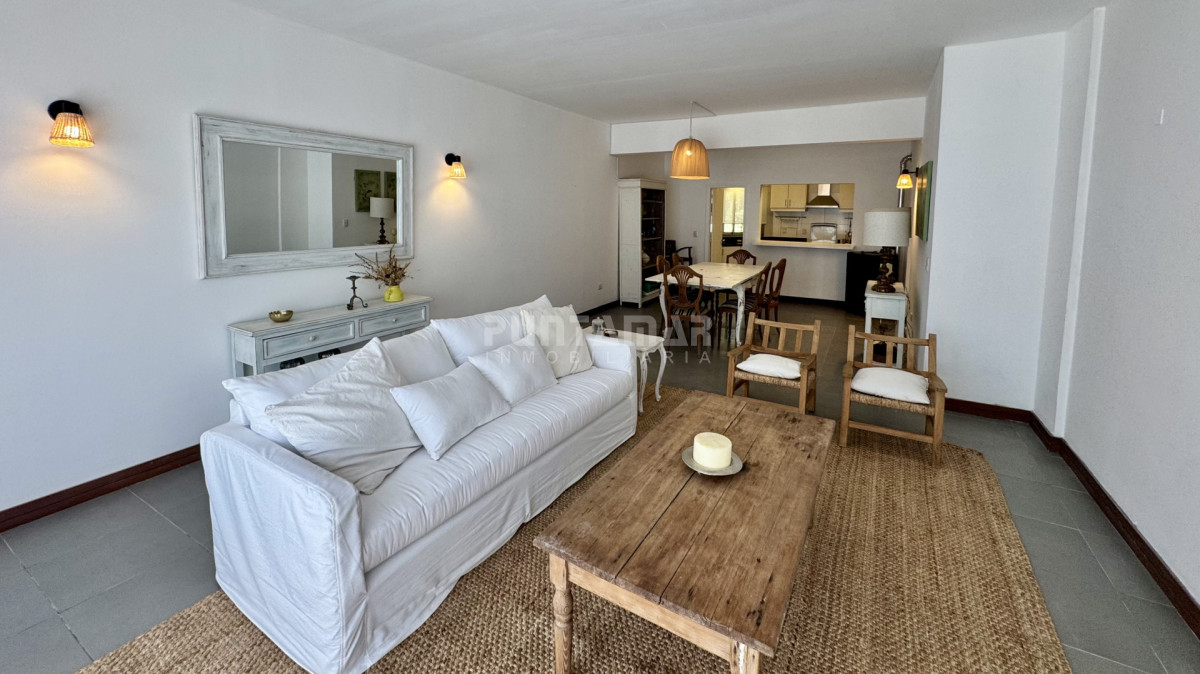 Apartamento ID.13106 - AMPLIO APARTAMENTO DE DOS DORMITORIOS A METROS DE PLAYA BIKINI