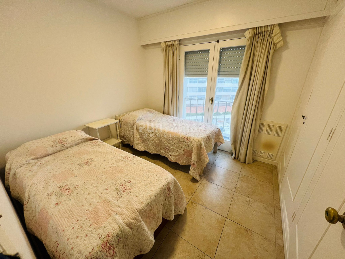 Apartamento ID.213503 - DEPARTAMENTO DE 2 DORMITORIOS FRENTE AL MAR