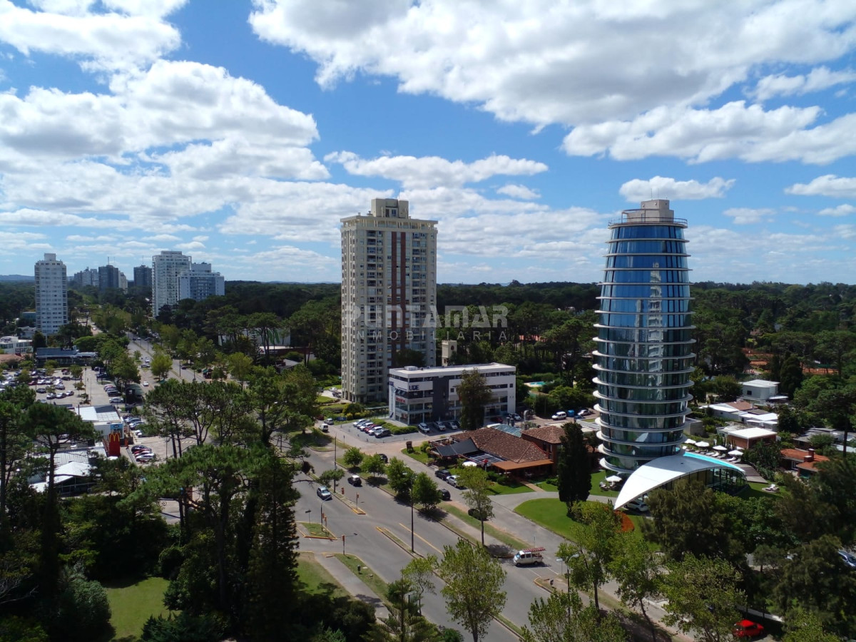 Apartamento ID.212573 - ALQUILER INVERNAL DEPARTAMENTO DE UN DORMITORIO EN EDIFICIO DE CATEGORÍA