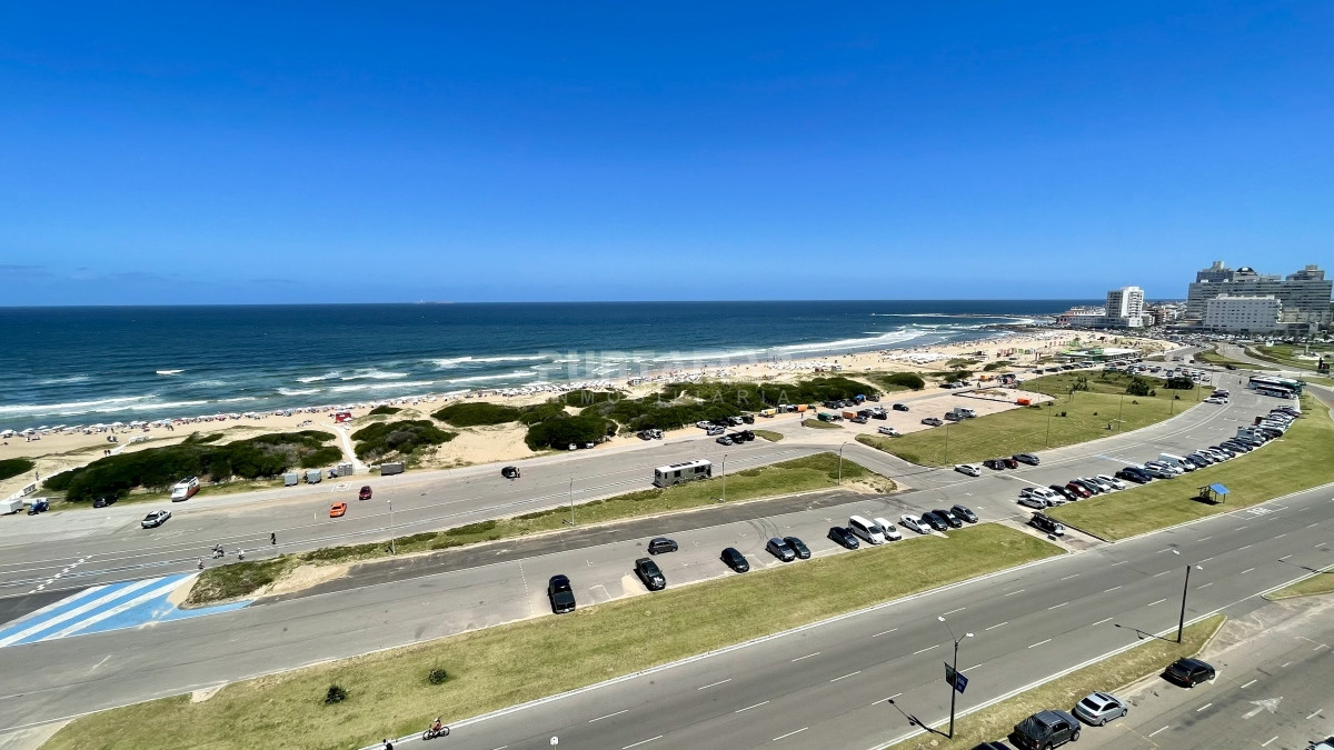 Apartamento ID.213221 - MUY LINDO APARTAMENTO DE UN DORMITORIO PRIMERA LINEA AL MAR 
