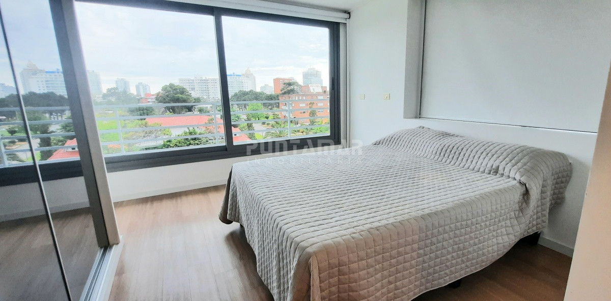 Apartamento ID.211972 - EXCELENTE APARTAMENTO EN EDIFICIO ALEXANDER BOULEVARD