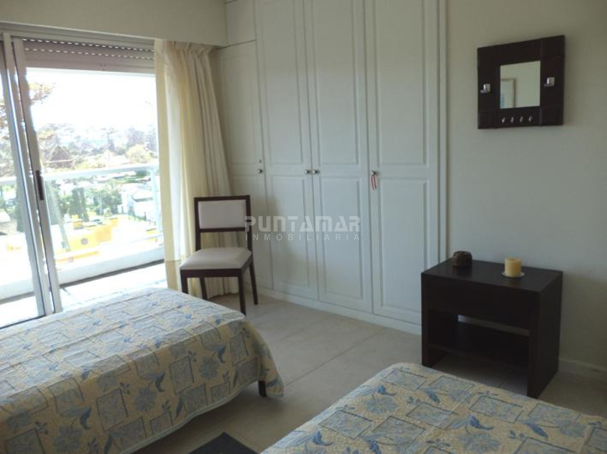 Apartamento ID.213500 - ALQUILER CONFORTABLE DEPTO DE 2 DORMS