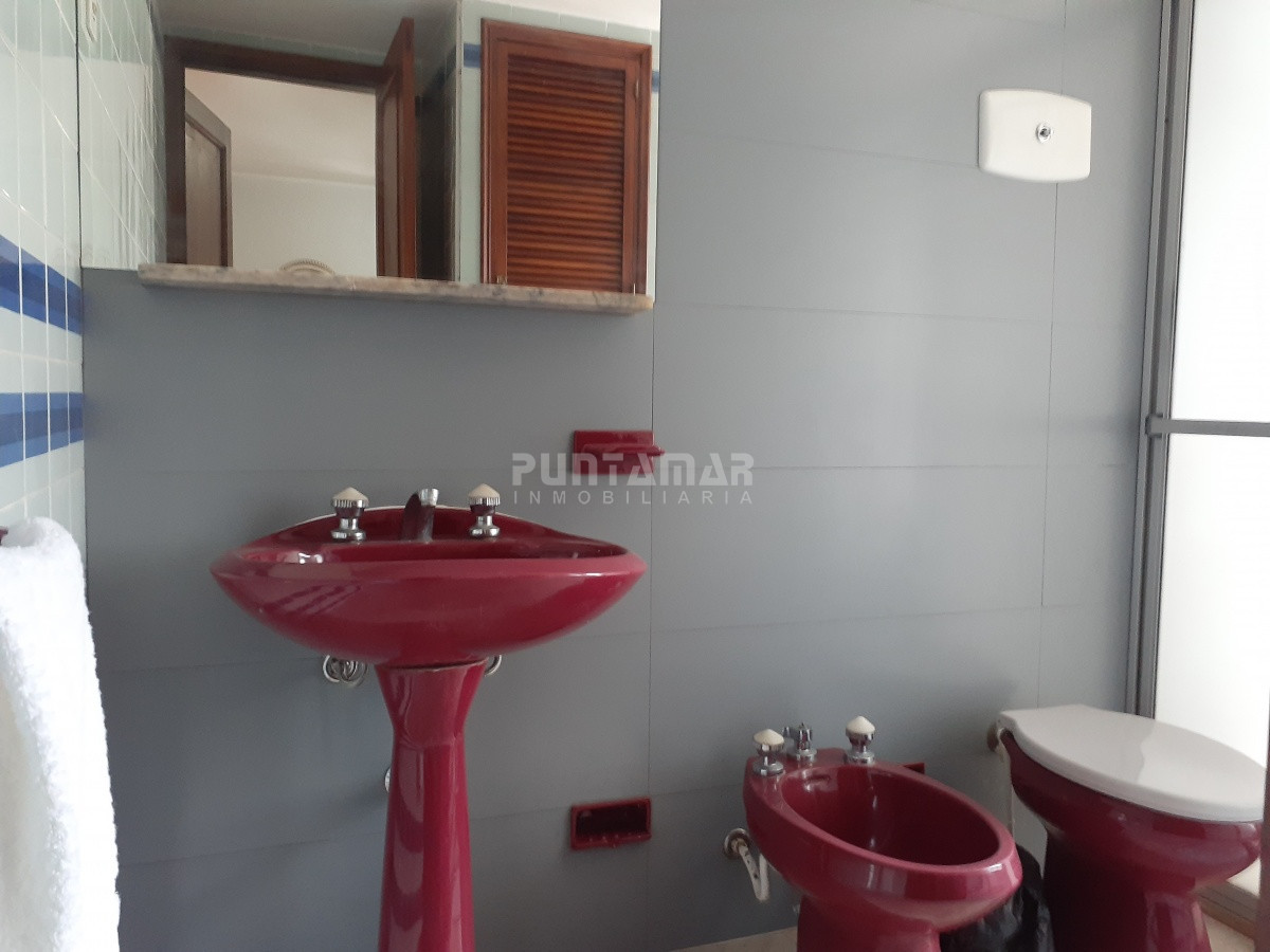 Apartamento ID.212942 - APARTAMENTO EN VENTA FRENTE AL MAR 