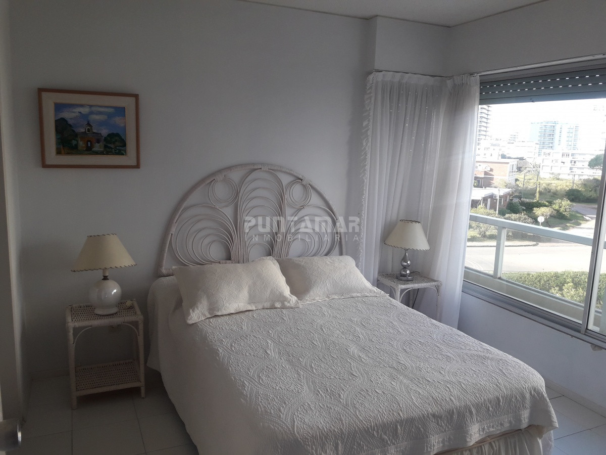 Apartamento ID.211935 - CONFORTABLE APARTAMENTO DE 2 DORMITORIOS UNO EN SUITE , TORRE CON SERVICIOS Y GARAGE