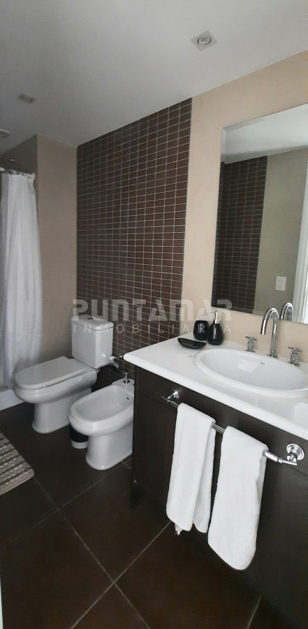Apartamento ID.213467 - IMPORTANTE DEPARTAMENTO DE 3 DORMITORIOS EN SUITE 