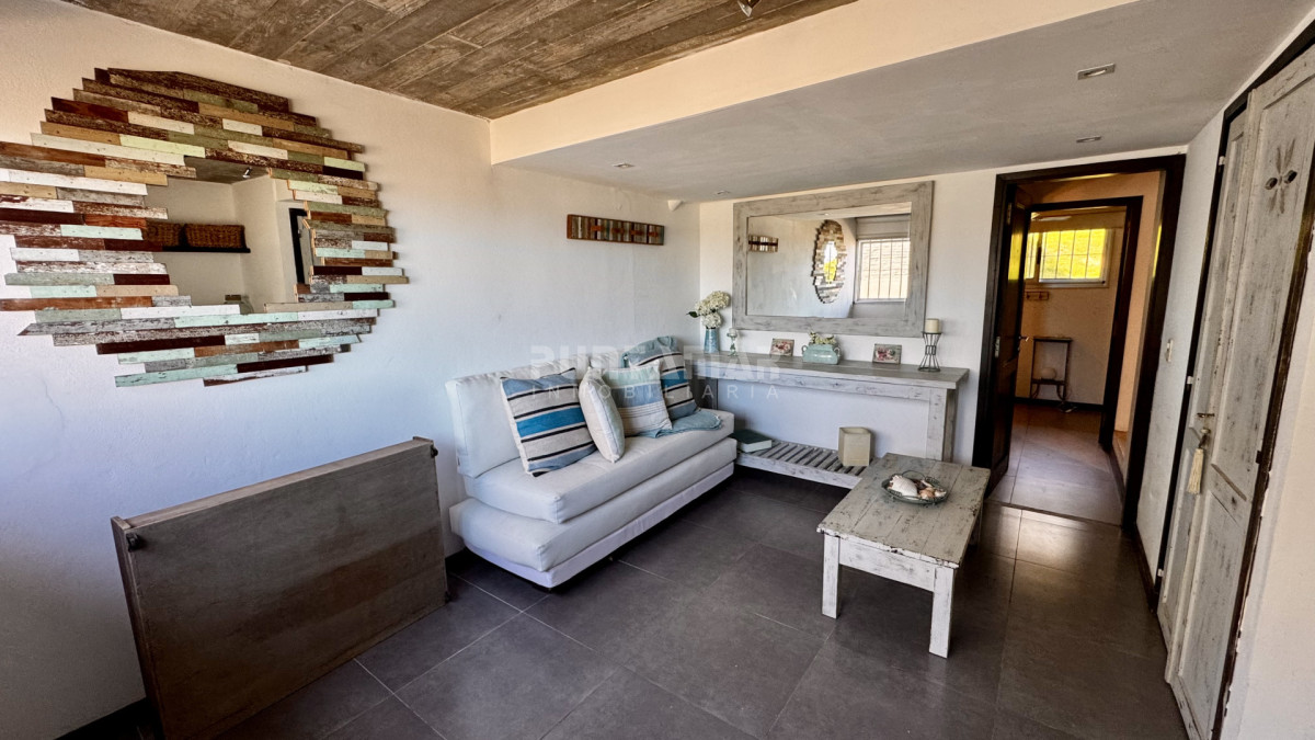 Apartamento ID.213853 - ALQUILER HERMOSO TRIPLEX CON VISTA AL MAR EN LA BARRA