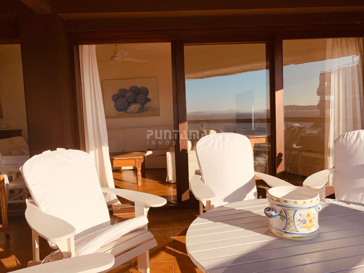 Apartamento ID.213406 - Departamento frente al mar en playa mansa, Peninsula