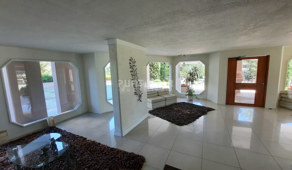 Apartamento ID.210187 - DEPARTAMENTO DE 3 DORMITORIOS EN PISO ALTO CON EXCELENTE VISTA 