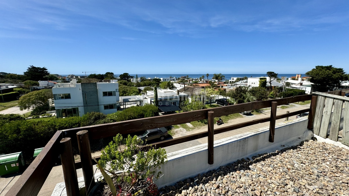 Apartamento ID.210180 - LUMINOSO APARTAMENTO DE 1 DORMITORIO Y AZOTEA PROPIA EN MANANTIALES 