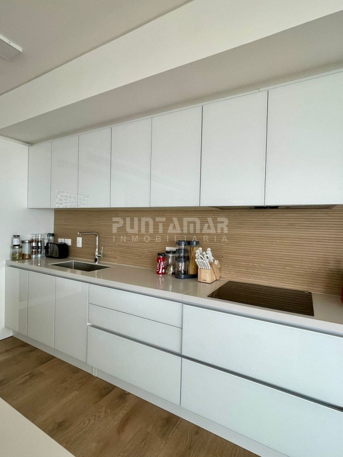 Apartamento ID.213478 - EXCLUSIVO DEPARTAMENTO DE 2 DORMITORIOS EN SUITE EN EDIFICIO DE CATEGORIA