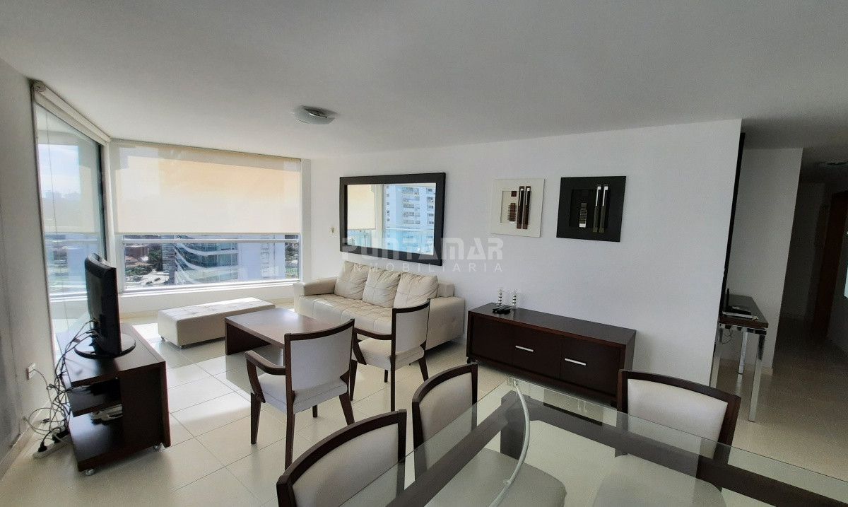 Apartamento ID.211769 - DEPARTAMENTO EN TORRE DE CATEGORIA CON VISTA A PLAYA MANSA