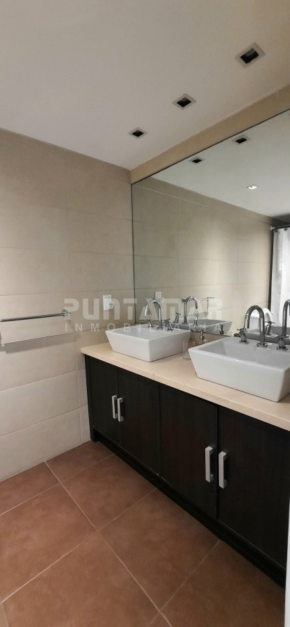 Apartamento ID.213329 - IMPORTANTE DEPARTAMENTO DE 3 DORMITORIOS EN SUITE EN EDIFICIO DE CATEGORIA