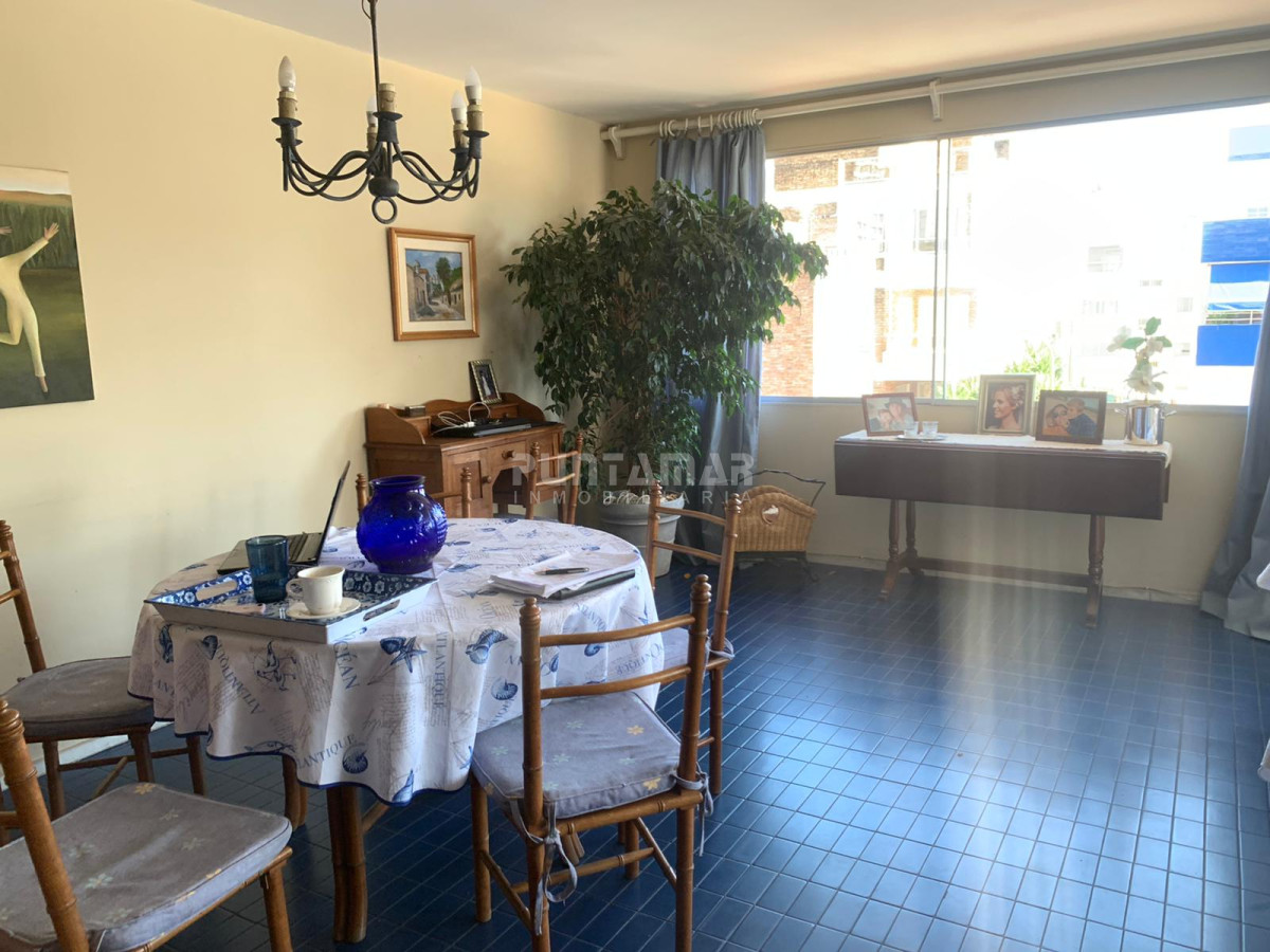 Apartamento ID.212268 - VENTA DE  APARTAMENTO  EN PUNTA DEL ESTE  A PASOS DEL PUERTO, 4 DORMITORIOS Y 3 BAÑOS