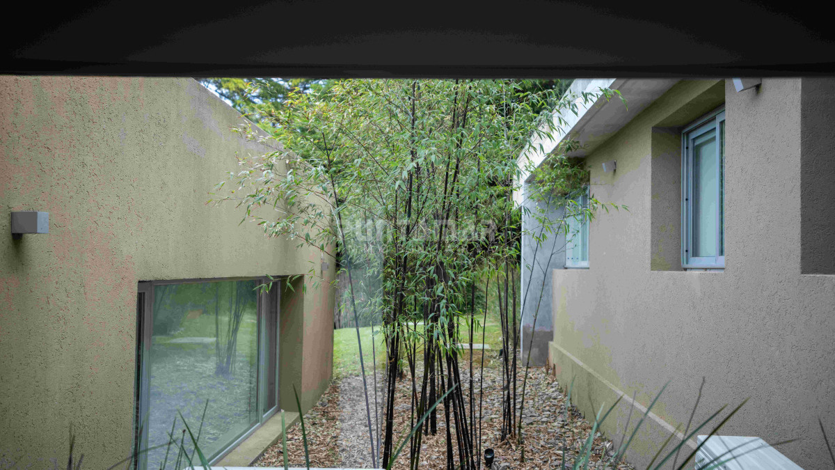 Apartamento ID.213461 - VACACIONE EN EDIFICIO Q - PUNTA BALLENA