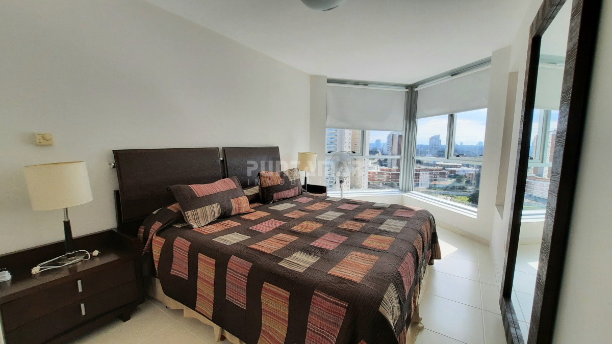 Apartamento ID.211769 - DEPARTAMENTO EN TORRE DE CATEGORIA CON VISTA A PLAYA MANSA
