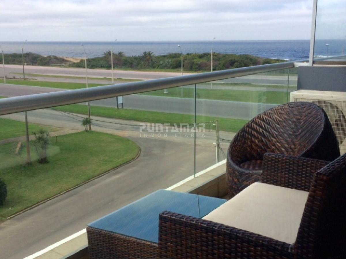 Apartamento ID.9085 - ALQUILER ANUAL O INVERNAL DEPARTAMENTO DE DOS DORMITORIOS  FRENTE AL MAR EN LA BRAVA