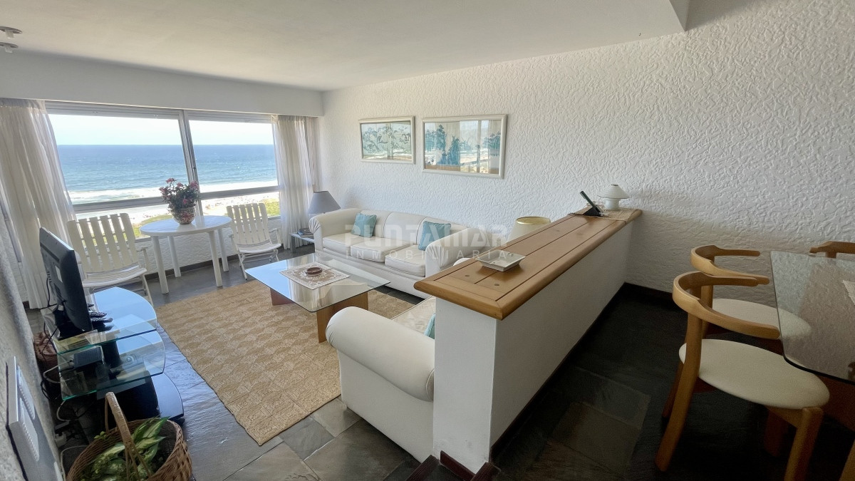 Apartamento ID.213221 - MUY LINDO APARTAMENTO DE UN DORMITORIO PRIMERA LINEA AL MAR 