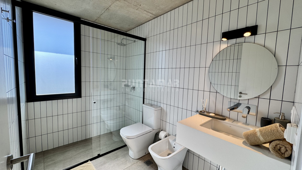 Apartamento ID.213721 -  APARTAMENTO DE 3 DORMITORIOS FRENTE AL MAR EN MANANTIALES 