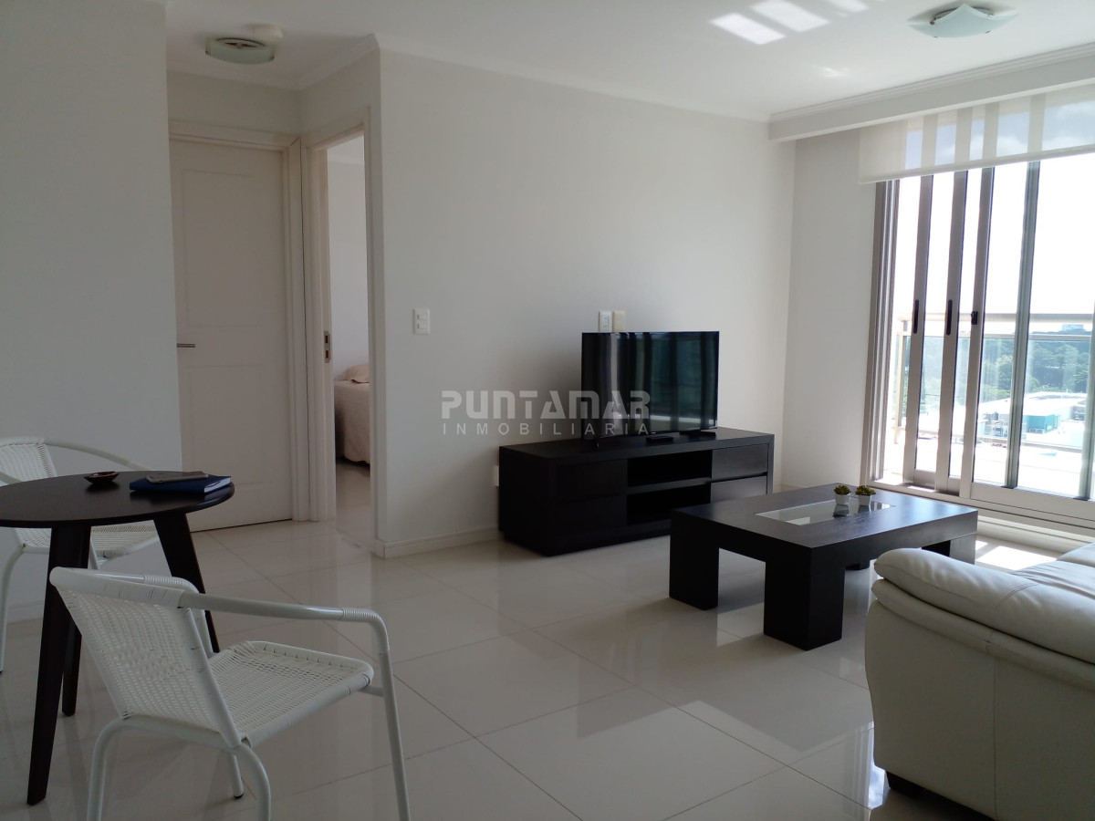 Apartamento ID.212573 - ALQUILER INVERNAL DEPARTAMENTO DE UN DORMITORIO EN EDIFICIO DE CATEGORÍA