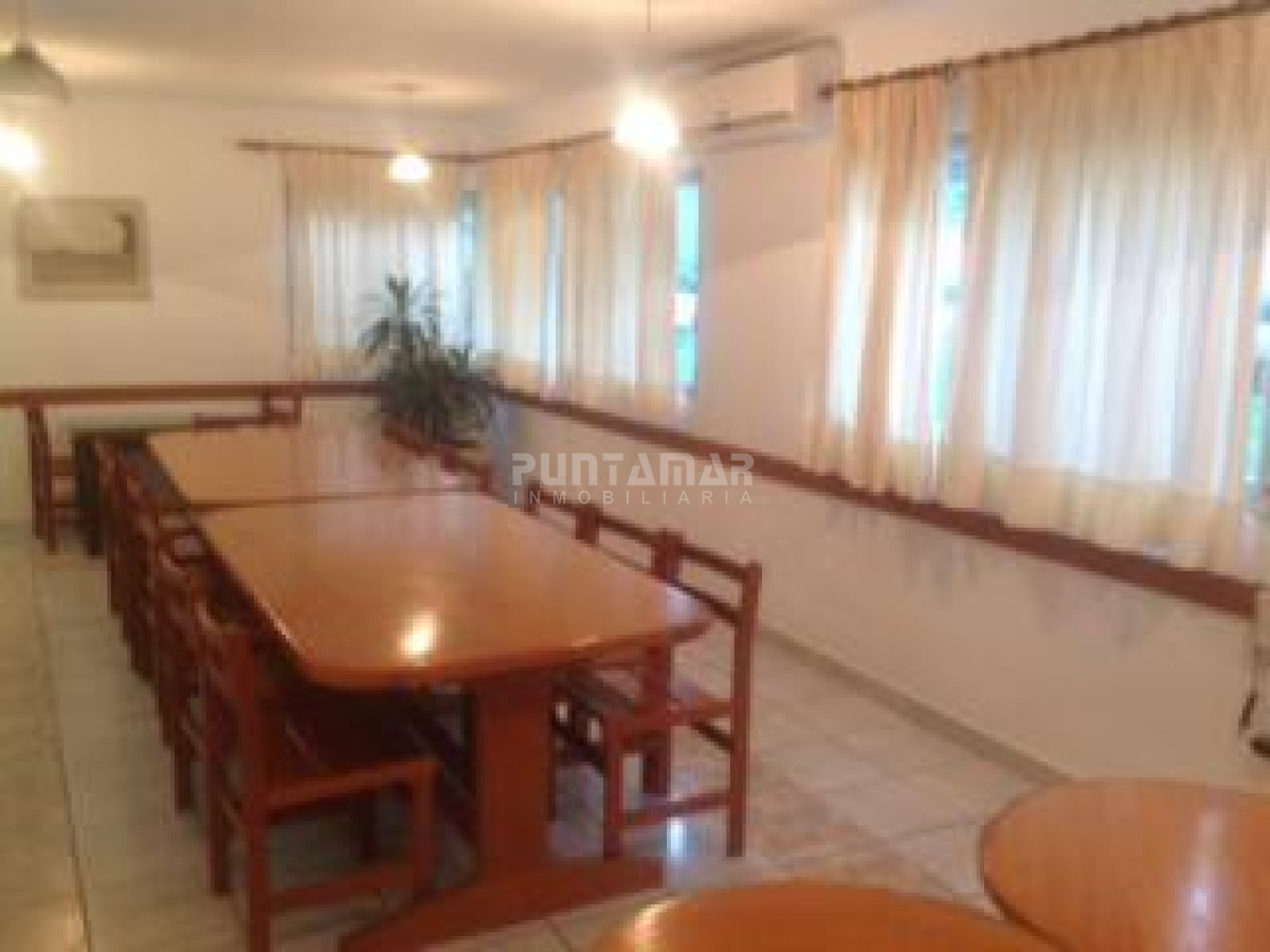 Apartamento ID.213390 - DEPARTAMENTO DE 4 DORMITORIOS EN ZONA ROOSEVELT 