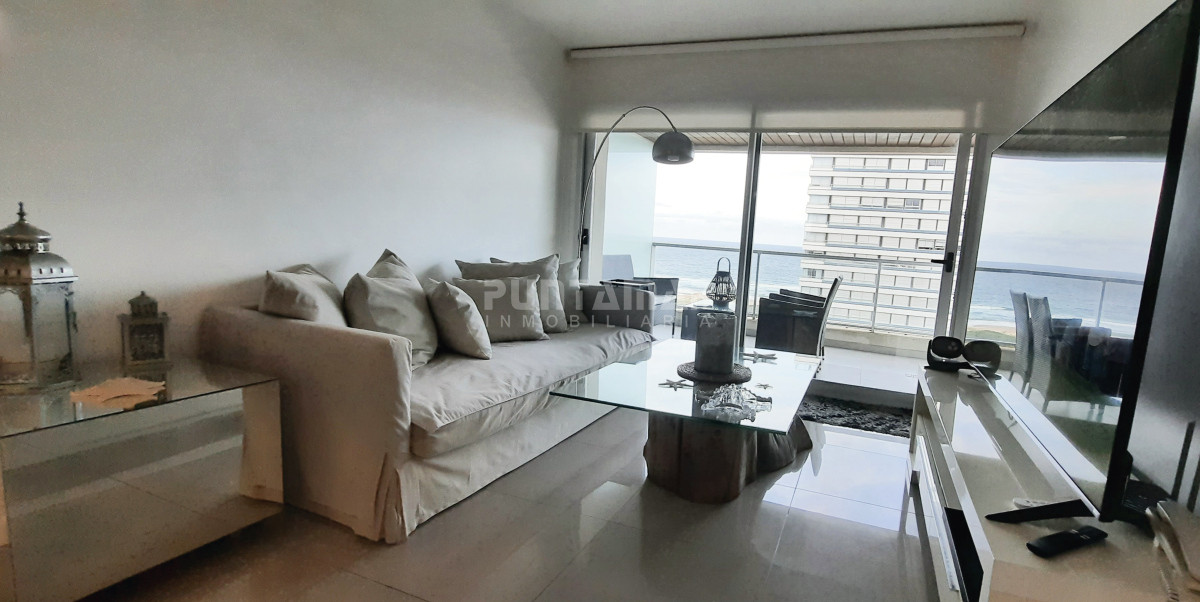 Apartamento ID.213634 - EXCLUSIVO DEPARTAMENTO DE 2 DORMITORIOS CON TERRAZA, PARRILLERO Y JACUZZI PROPIOS