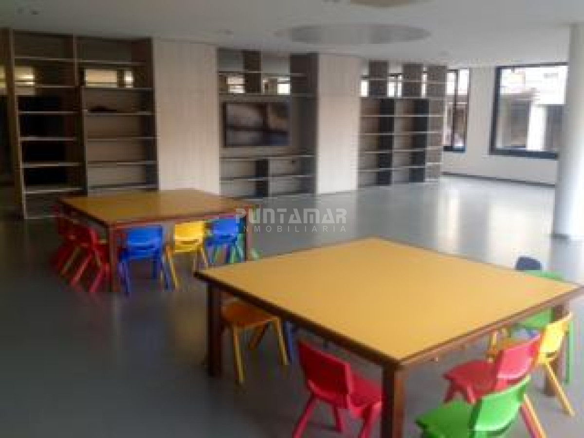 Apartamento ID.213390 - DEPARTAMENTO DE 4 DORMITORIOS EN ZONA ROOSEVELT 
