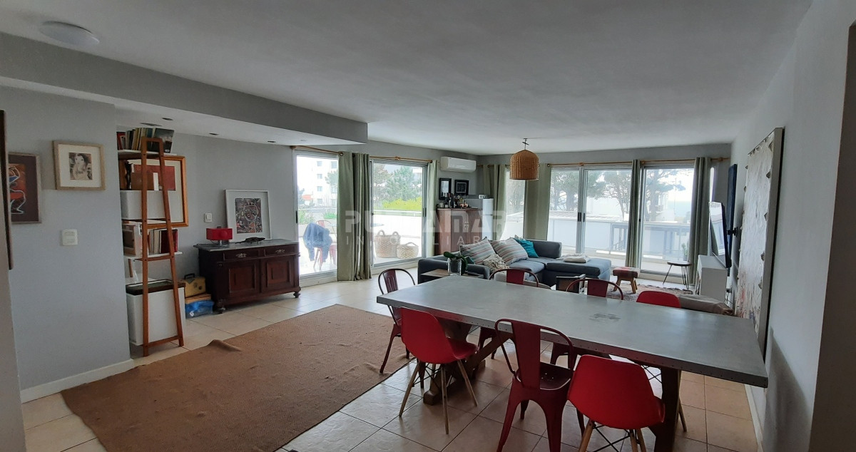 Apartamento ID.212989 - DEPARTAMENTO DE 3 DORMITORIOS CON TERRAZA Y VISTA AL MAR
