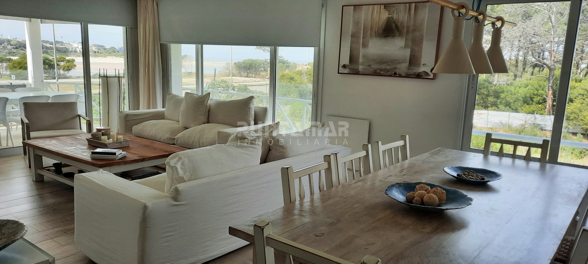 Apartamento ID.213396 - IMPORTANTE DEPARTAMENTO EN RINCON DEL INDIO, A PASOS DE LA BARRA