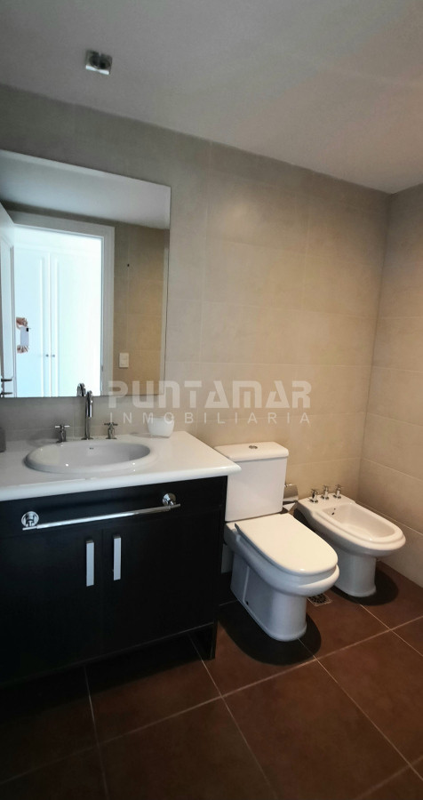 Apartamento ID.1339 - IMPORTANTE DEPARTAMENTO DE 3 DORMITORIOS EN SUITE 
