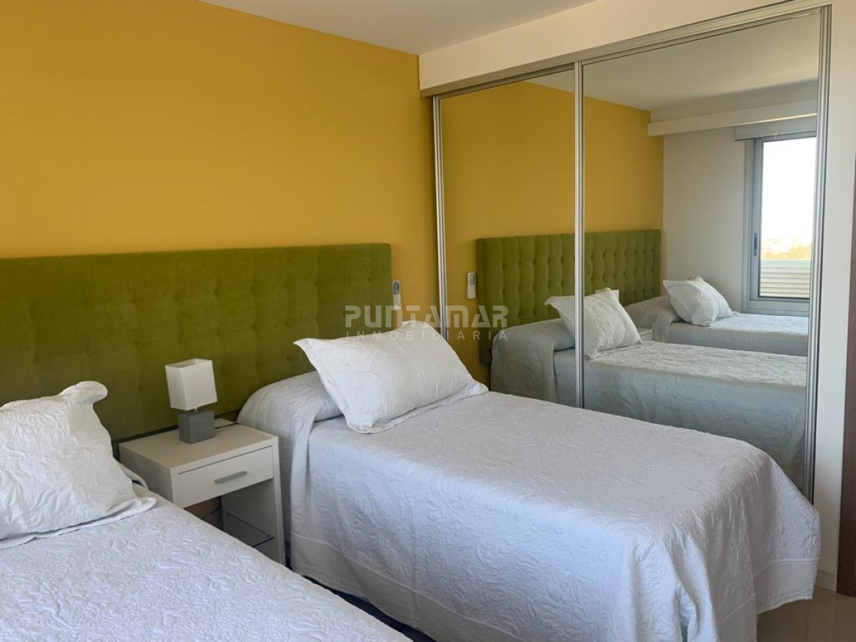 Apartamento ID.212207 - DEPARTAMENTO DE 3 DORMITORIOS EN LA BRAVA EN EDIFICIO DE CATEGORIA