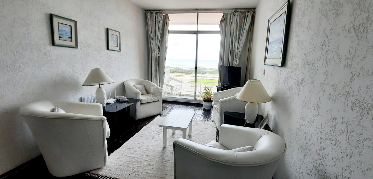 Apartamento ID.9030 - DEPARTAMENTO DE 2 DORMITORIOS FRENTE AL MAR 