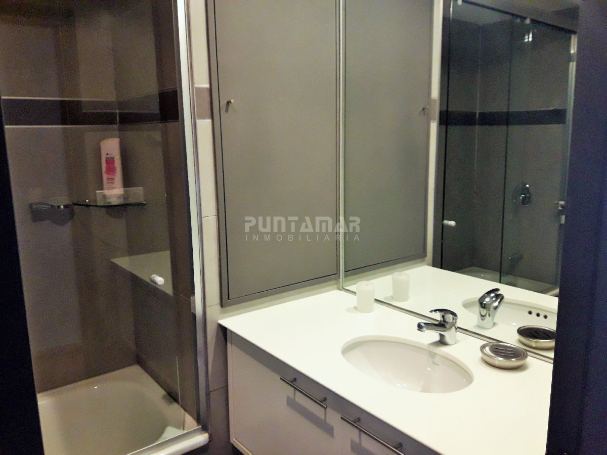 Apartamento ID.211775 - DIVINO DUPLEX DE TRES DORMITORIOS, AMPLIA TERRAZA Y UNA VISTA INCREÍBLE HACIA EL MAR