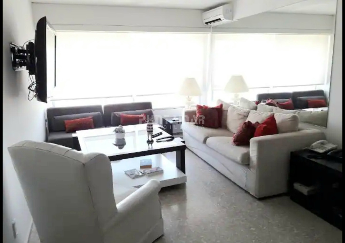 Apartamento ID.212856 - DEPARTAMENTO DE 3 DORMITORIOS EN LA PENINSULA