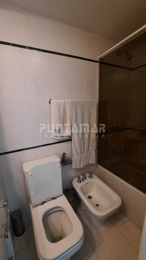 Apartamento ID.211635 - DEPARTAMENTO CON EXCELENTE VISTA A PLAYA MANSA 
