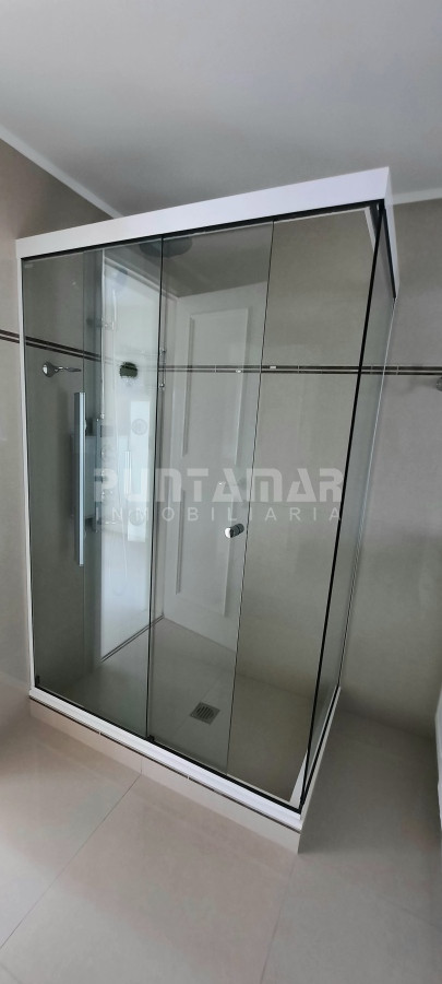 Apartamento ID.213312 - IMPORTANTE DEPARTAMENTO DE 3 DORMITORIOS EN PRIMERA LINEA DE LA MANSA 
