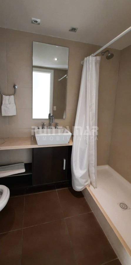 Apartamento ID.213328 - EXCLUSIVO DEPARTAMENTO DE 3 DORMITORIOS EN SUITE EN EDIFICIO DE CATEGORIA