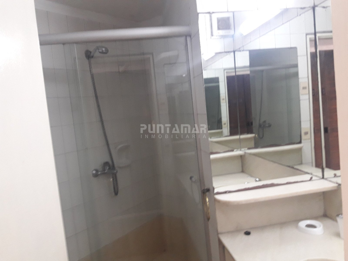 Apartamento ID.211754 - LINDO MONOAMBIENTE UBICADO EN PARADA 12 DE ROOSEVELT , A PASOS DE SUPERMERCADO DEVOTO Y A SEIS CUADRAS DE LA PLAYA 