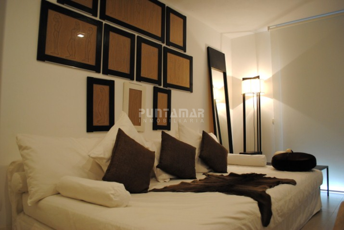 Apartamento ID.213106 - ALQUILER HERMOSO APARTAMENTO 4 DORMITORIOS FRENTE AL MAR
