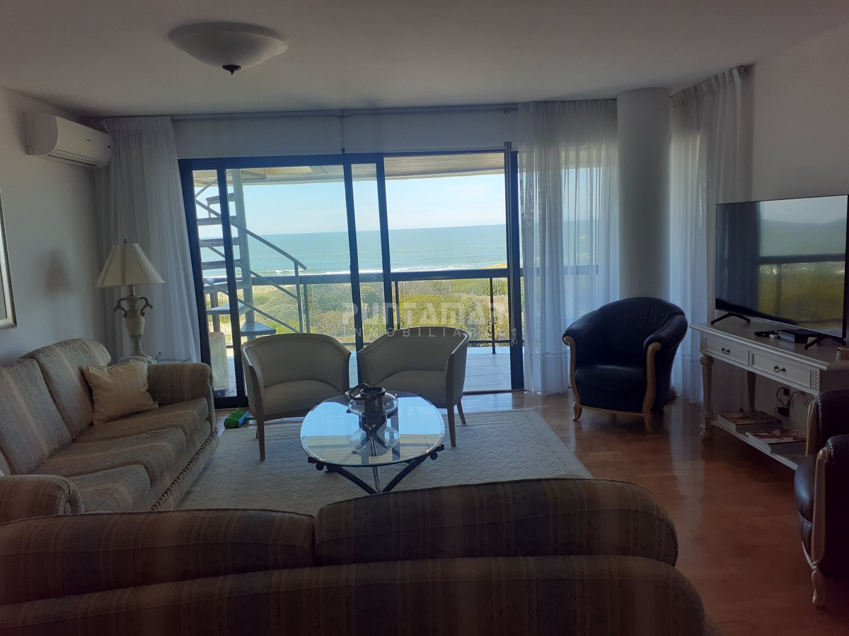 Apartamento ID.212851 - DIVINO DUPLEX FRENTE AL MAR, ALQUILER TEMPORADA 