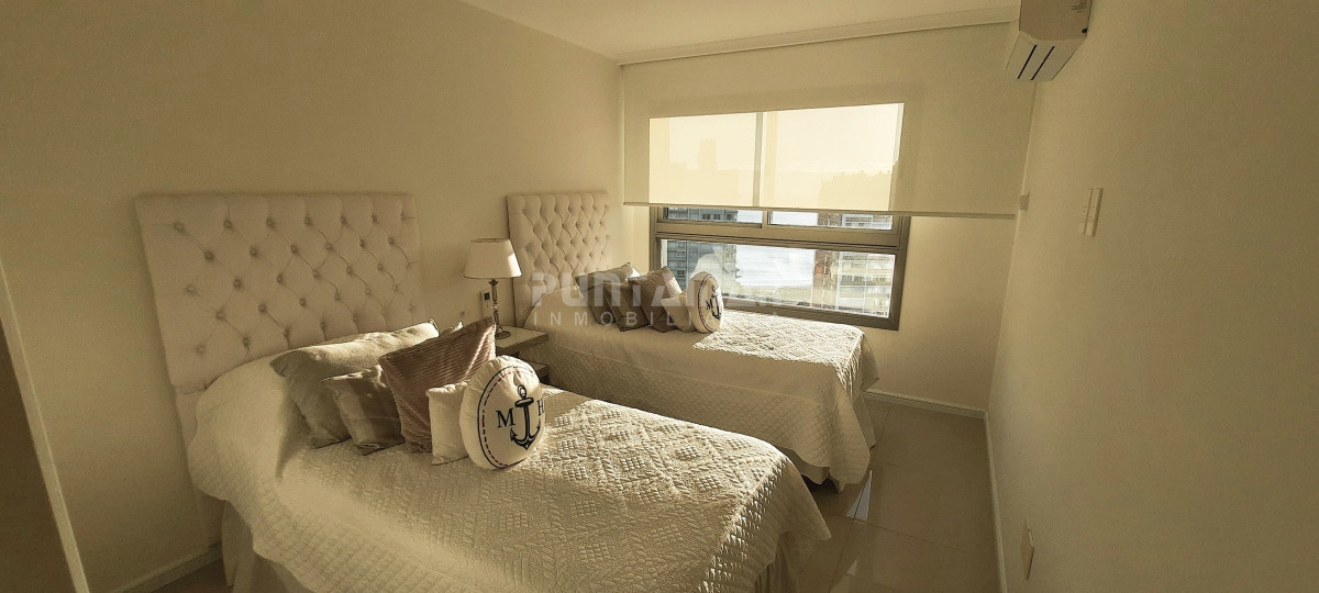 Apartamento ID.213328 - EXCLUSIVO DEPARTAMENTO DE 3 DORMITORIOS EN SUITE EN EDIFICIO DE CATEGORIA