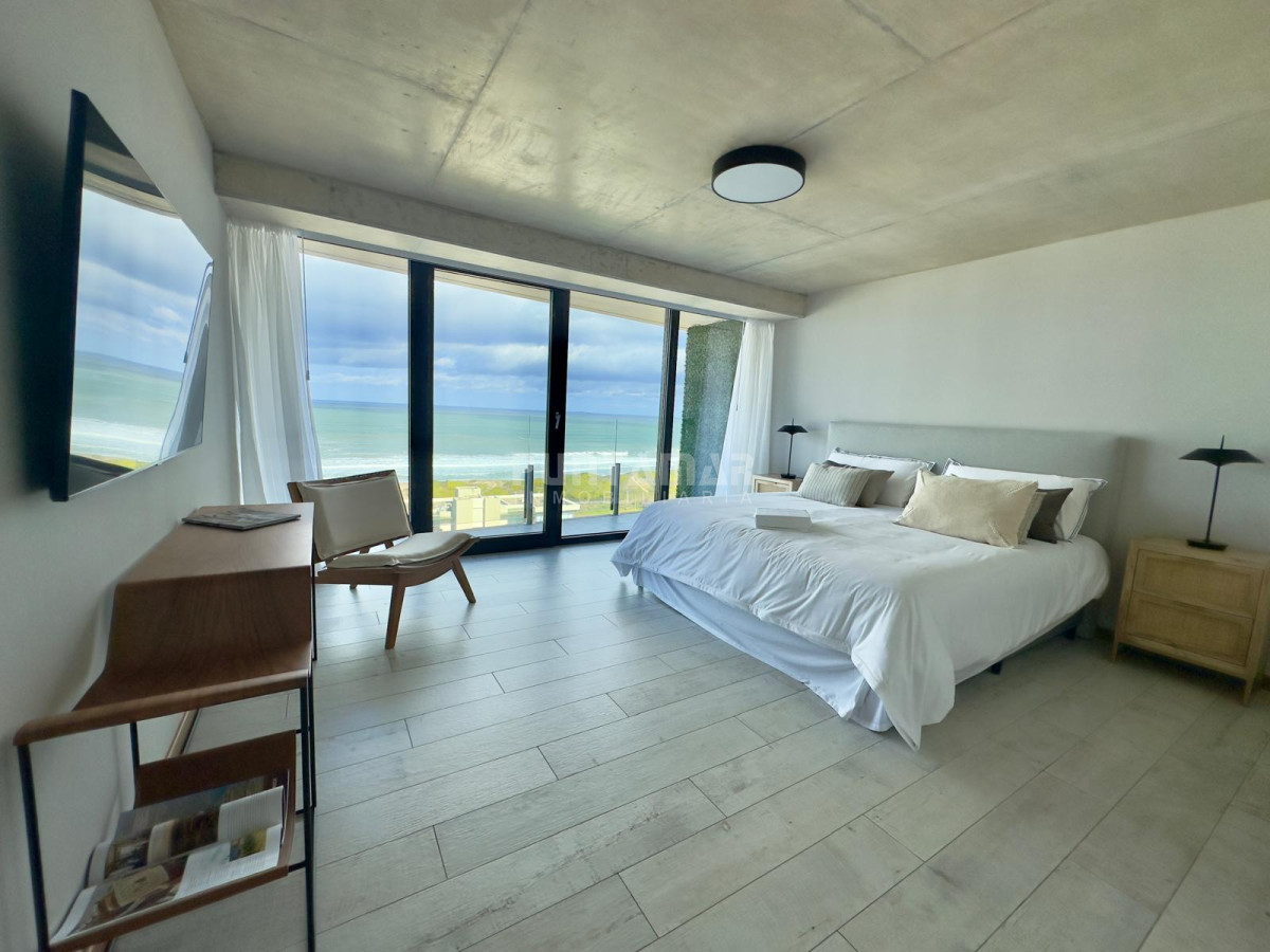 Apartamento ID.213518 - ESPECTACULAR APARTAMENTO EN SURFSIDE CON VISTAS PANORAMICAS A LA BARRA Y AL MAR