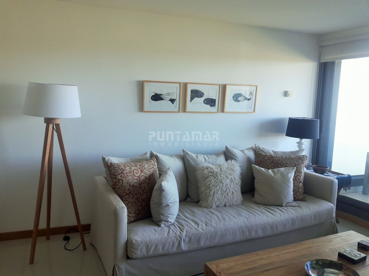 Apartamento ID.211814 - DIVINO APARTAMENTO FRENTE AL MAR , TRES SUITE CON SALIDA A TERRAZA PROPIA , AMPLIO LIVING COMEDOR, AMENITIS MUY COMPLETOS OFRECE EL EDIFICIO.