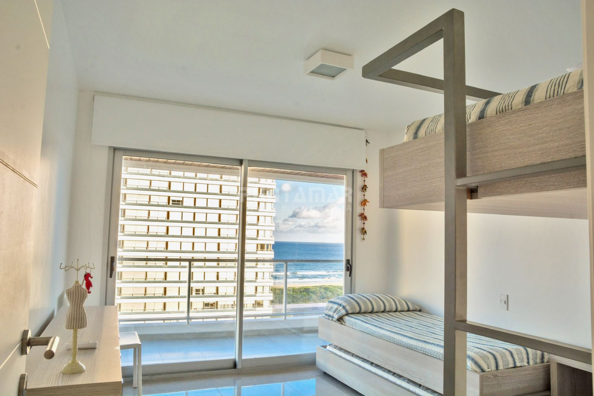 Apartamento ID.212761 - EXCLUSIVO APARTAMENTO DE 2 DORMITORIOS CON TERRAZA, PARRILLERO Y JACUZZI PROPIOS